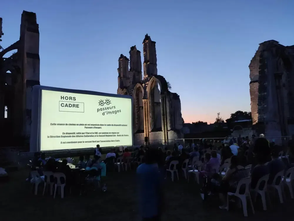 Projection événementielle en extérieur