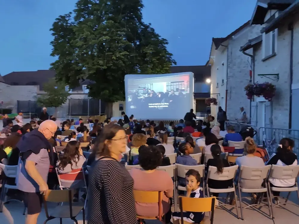 Événement cinéma plein air nocturne
