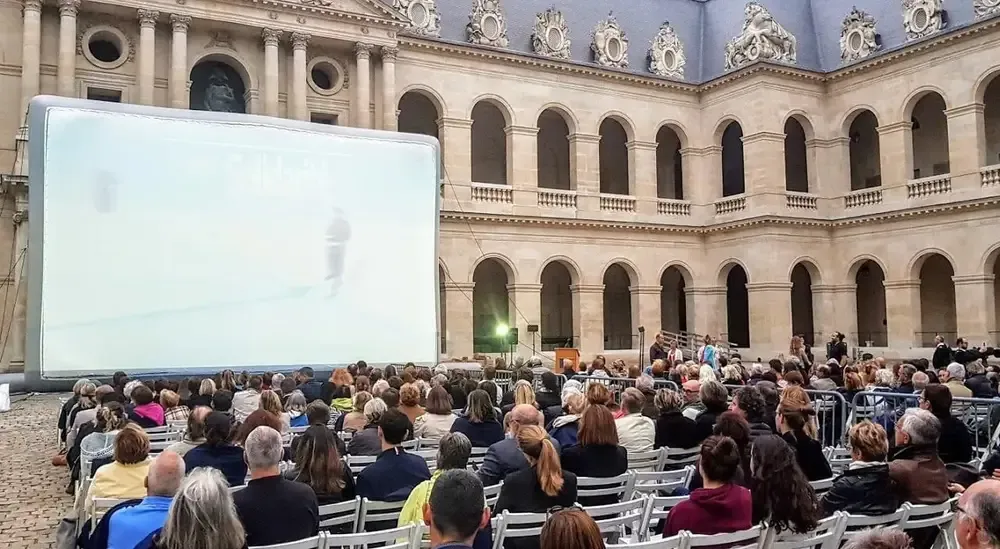Setup technique pour événement cinéma plein air